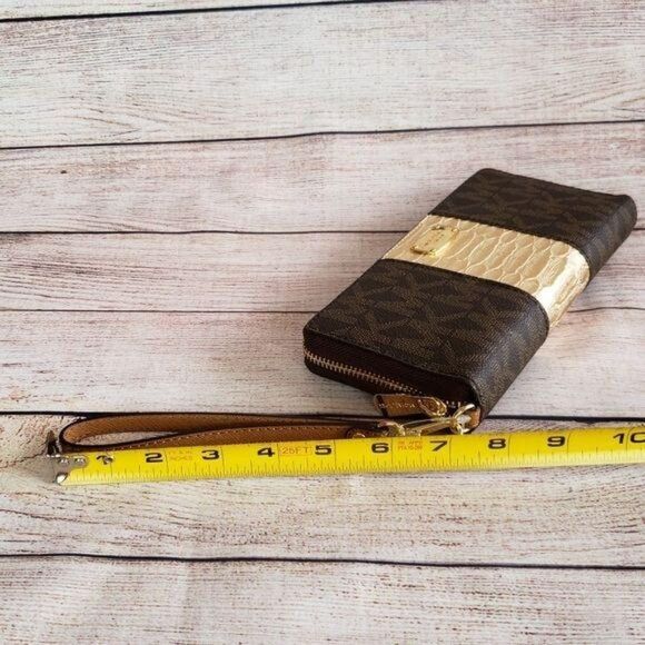 Michael Kors Signature Continental Zip Around Wallet Wristlet Metallic Logo - Picture 12 of 13